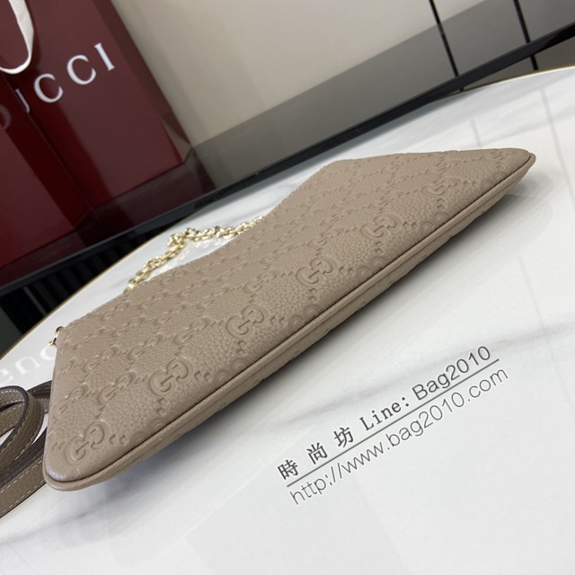 Gucci專櫃古馳最新款Emblem系列小號肩背包鏈條斜挎包 jh2469型號：815277